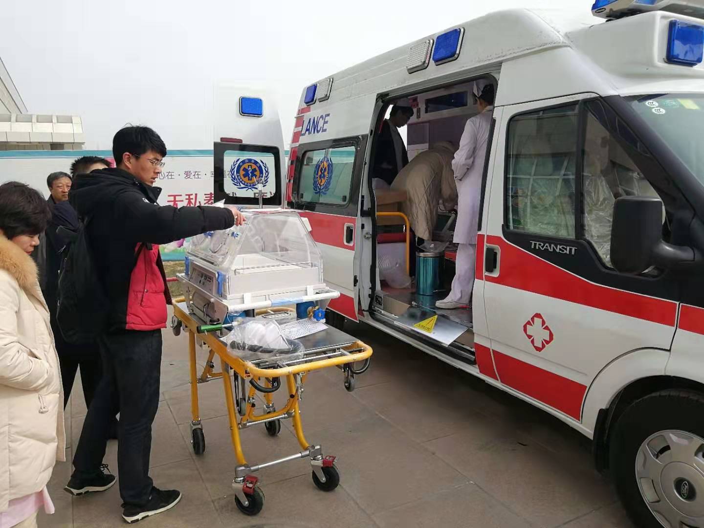 重庆救护车转院