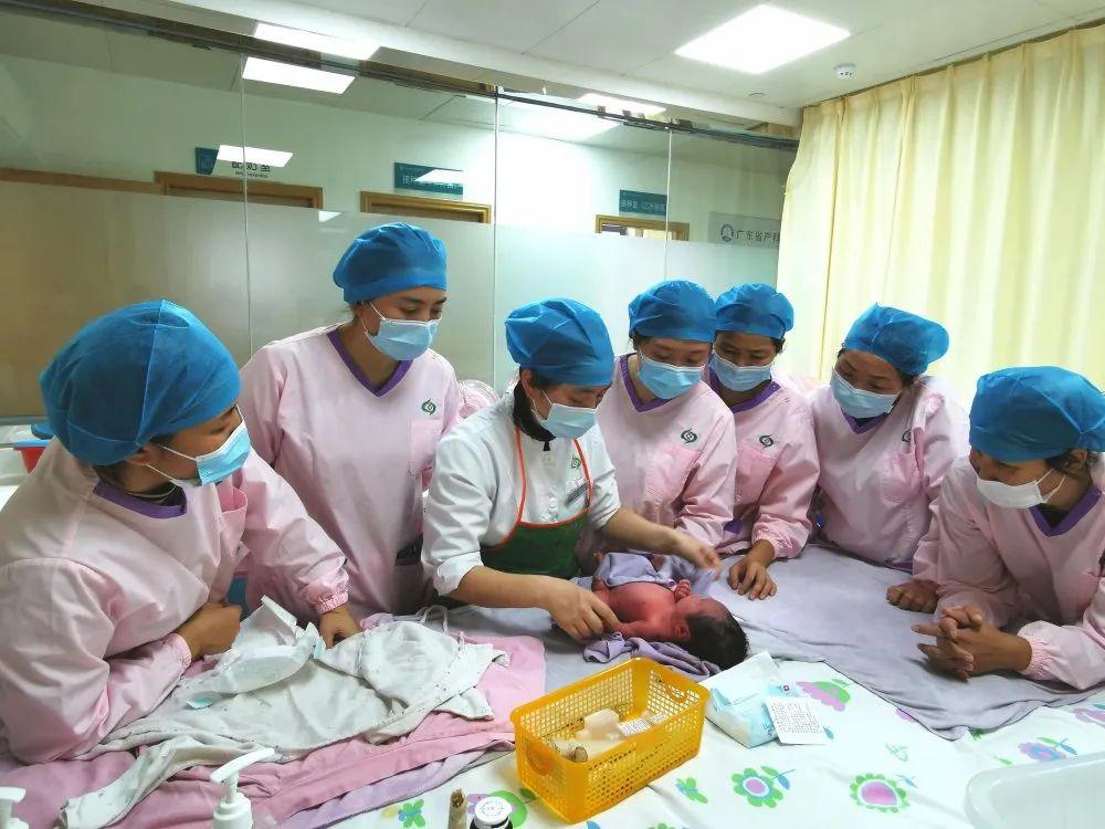 重庆妇婴监护型护送